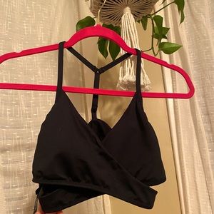 Black sports bra